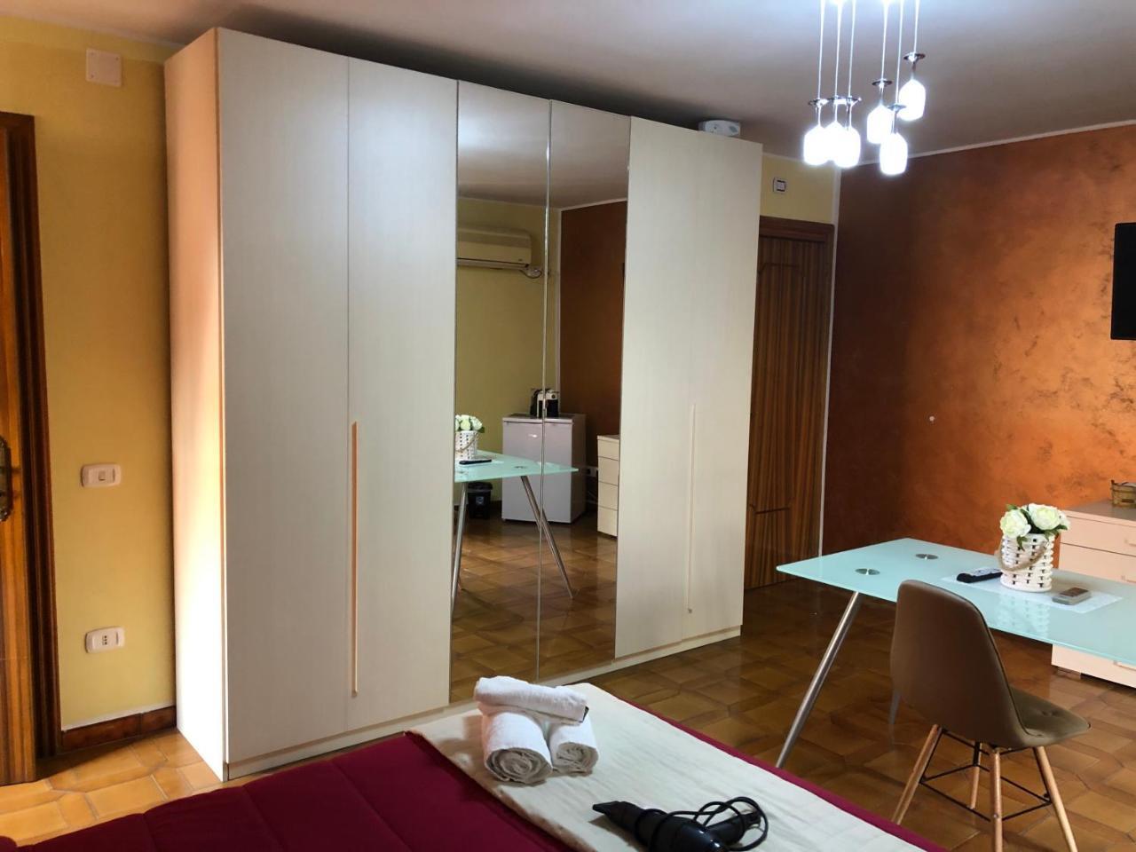 Valentia Rooms Vibo Valentia Eksteriør billede